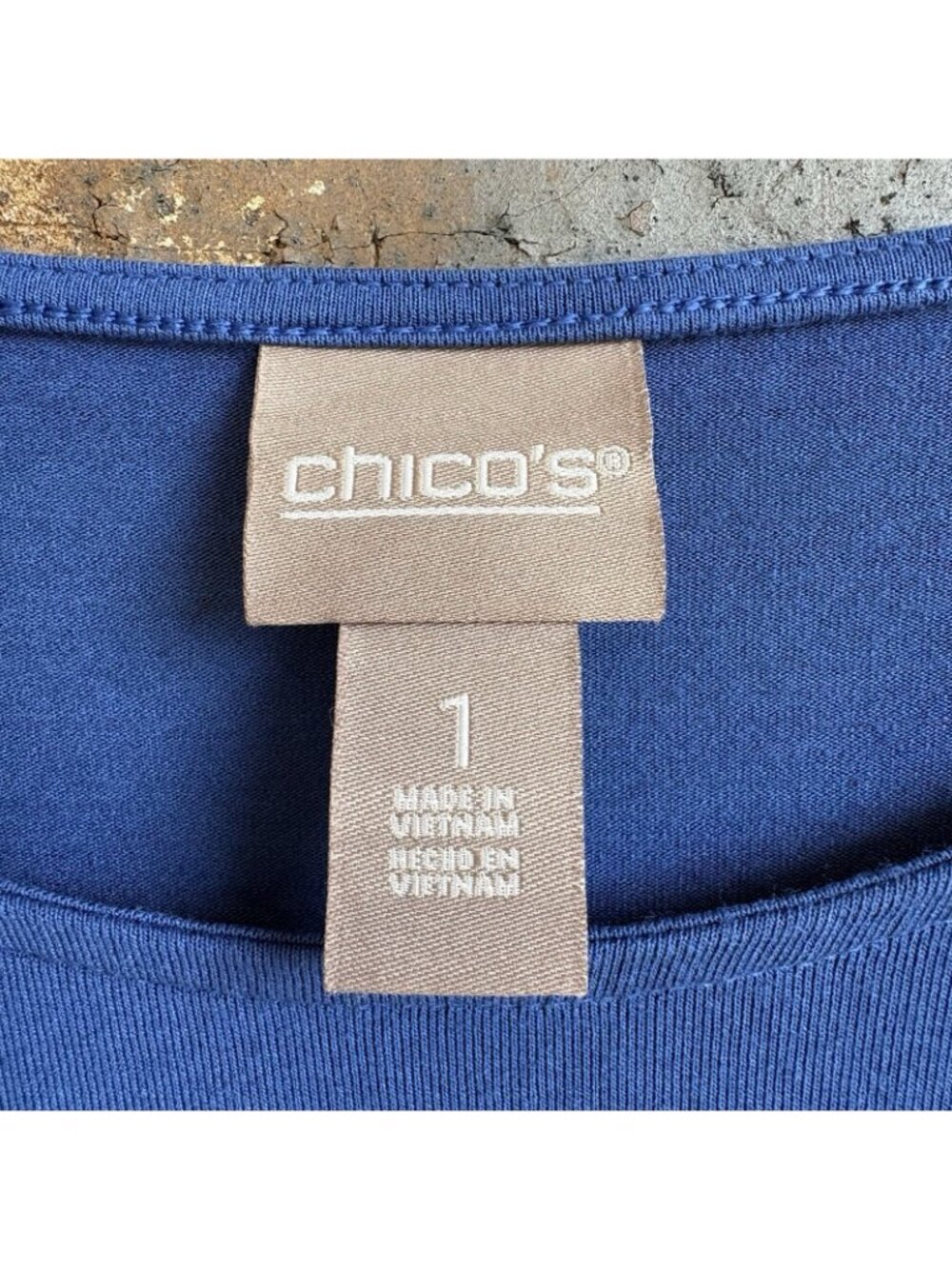 Chicos Blouse Women's Blue Abstract Pullover Fun Sleeves Size 1 - Picture 3 of 5